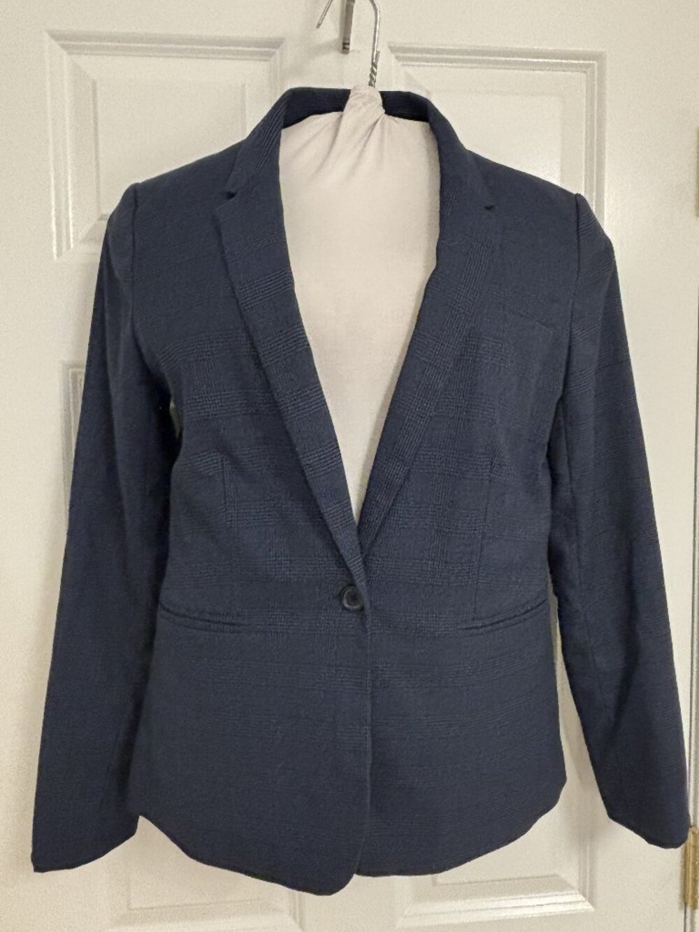 Banana Republic Women's Navy Plaid Blazer - Washable (Med)